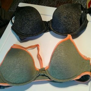 2 Victoria secrets bra size 32b